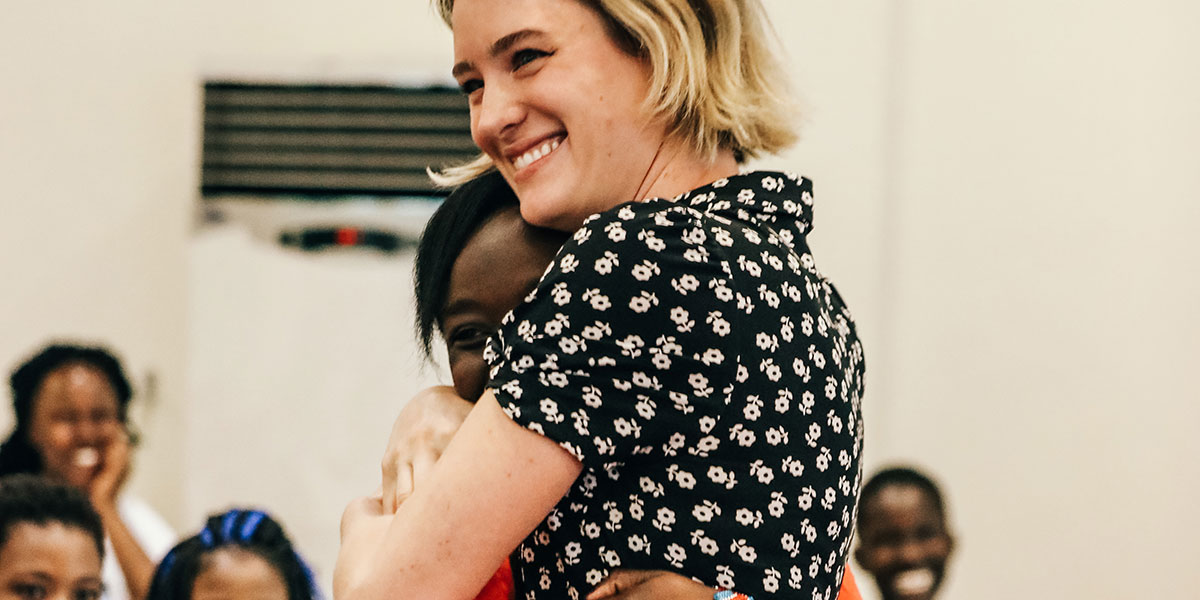 Hannah meets her sponsor and One Girl Can ambassador, Mackenzie Davis for the first time in 2019.